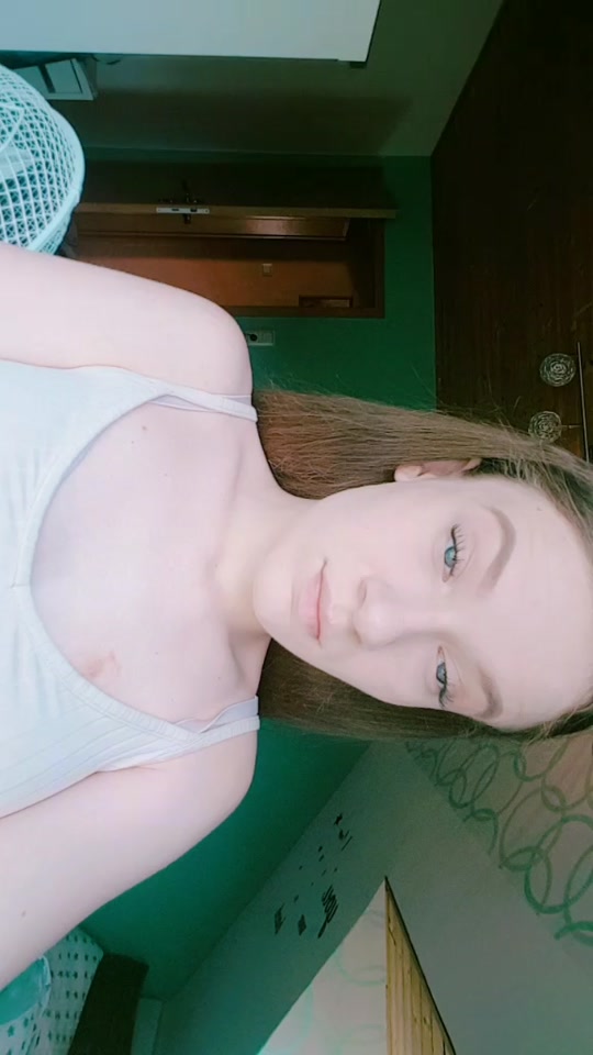 @liz.hkr