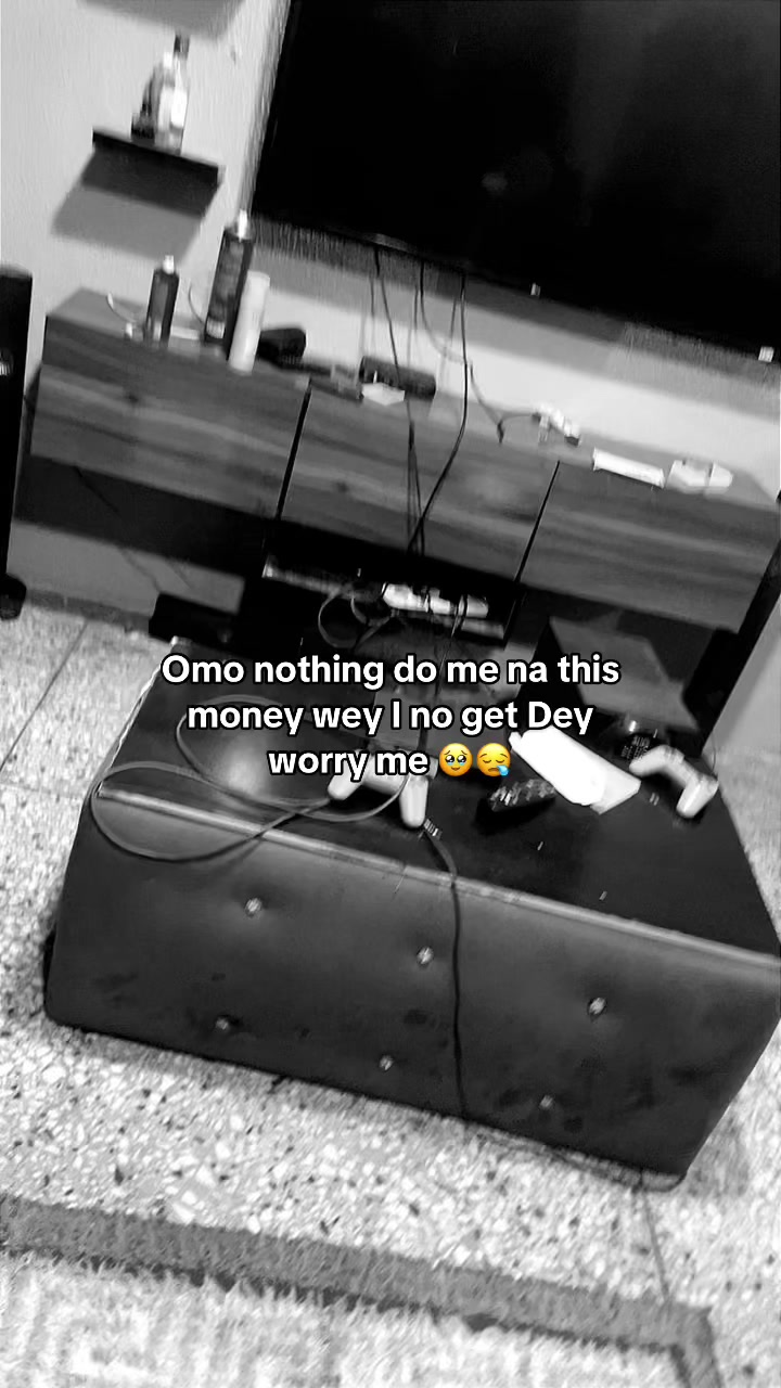 @{~INNOCENT BOI~}💜✈️💜