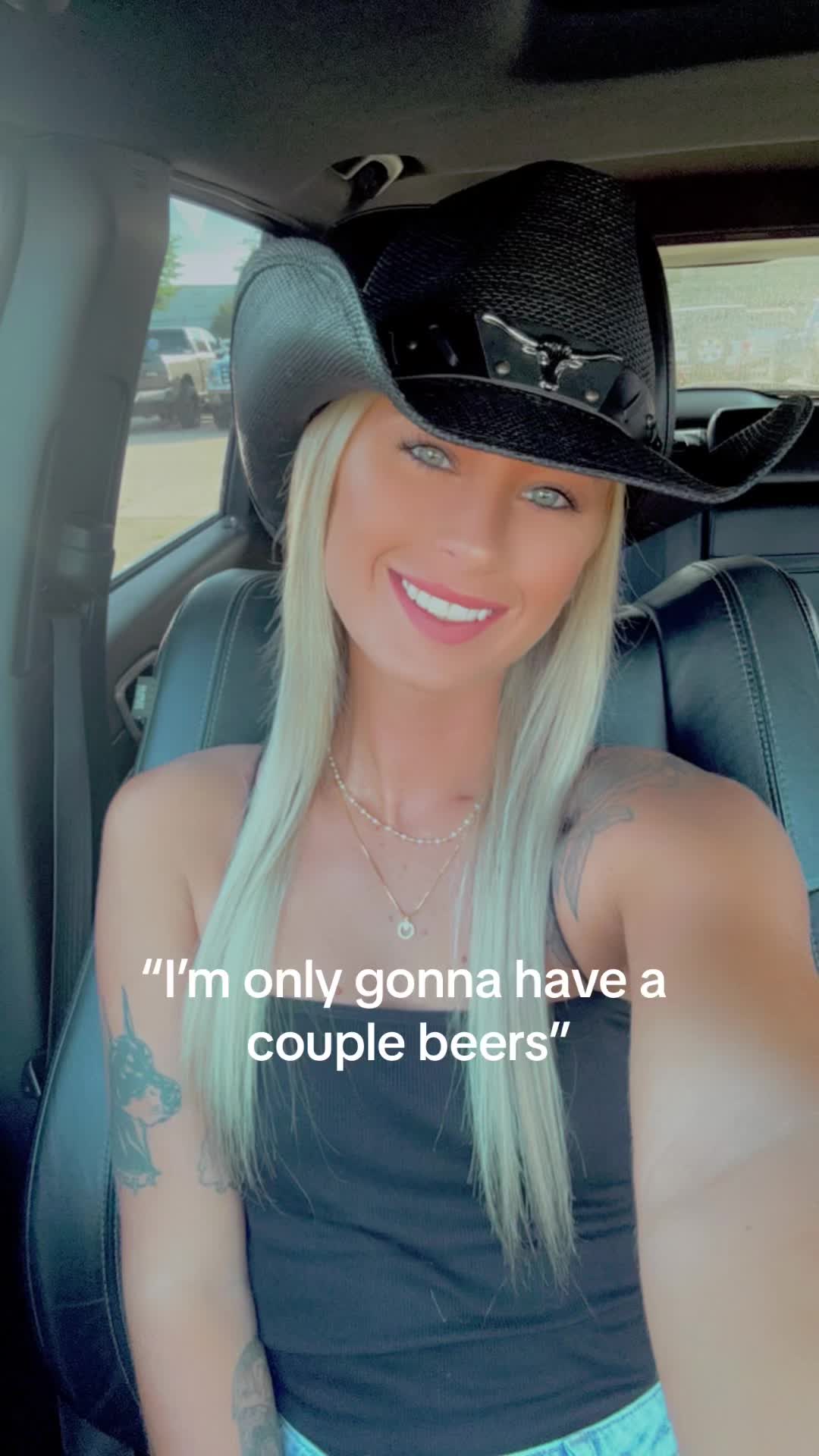 @Whitneyycelestee