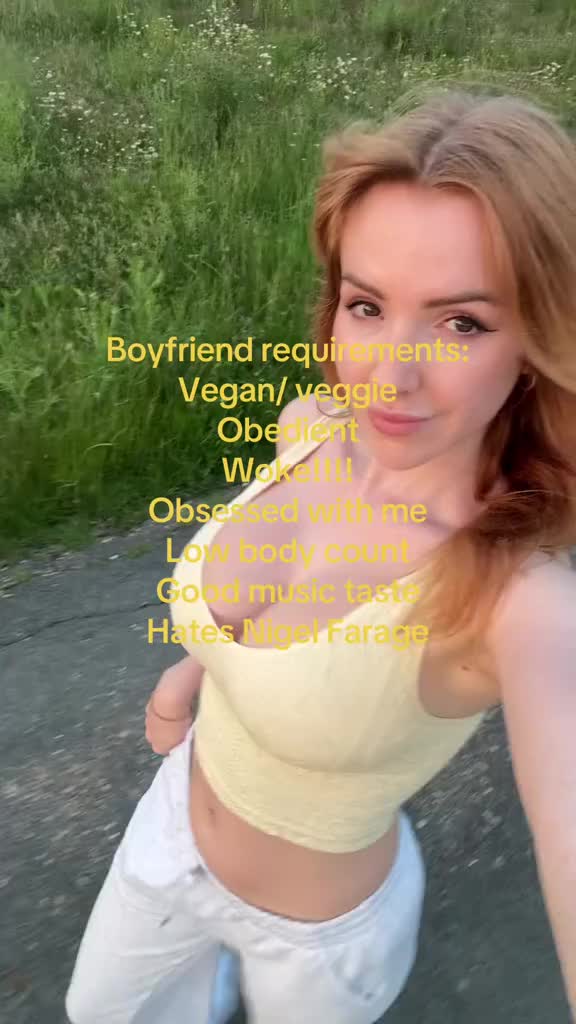 @Scarlett jones
