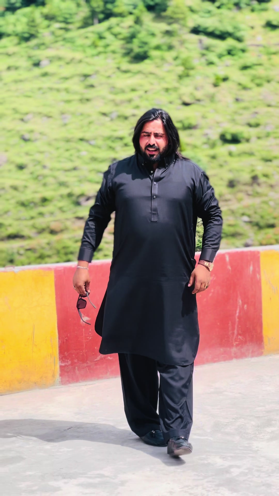 @Sahil_Muzaffrabadi