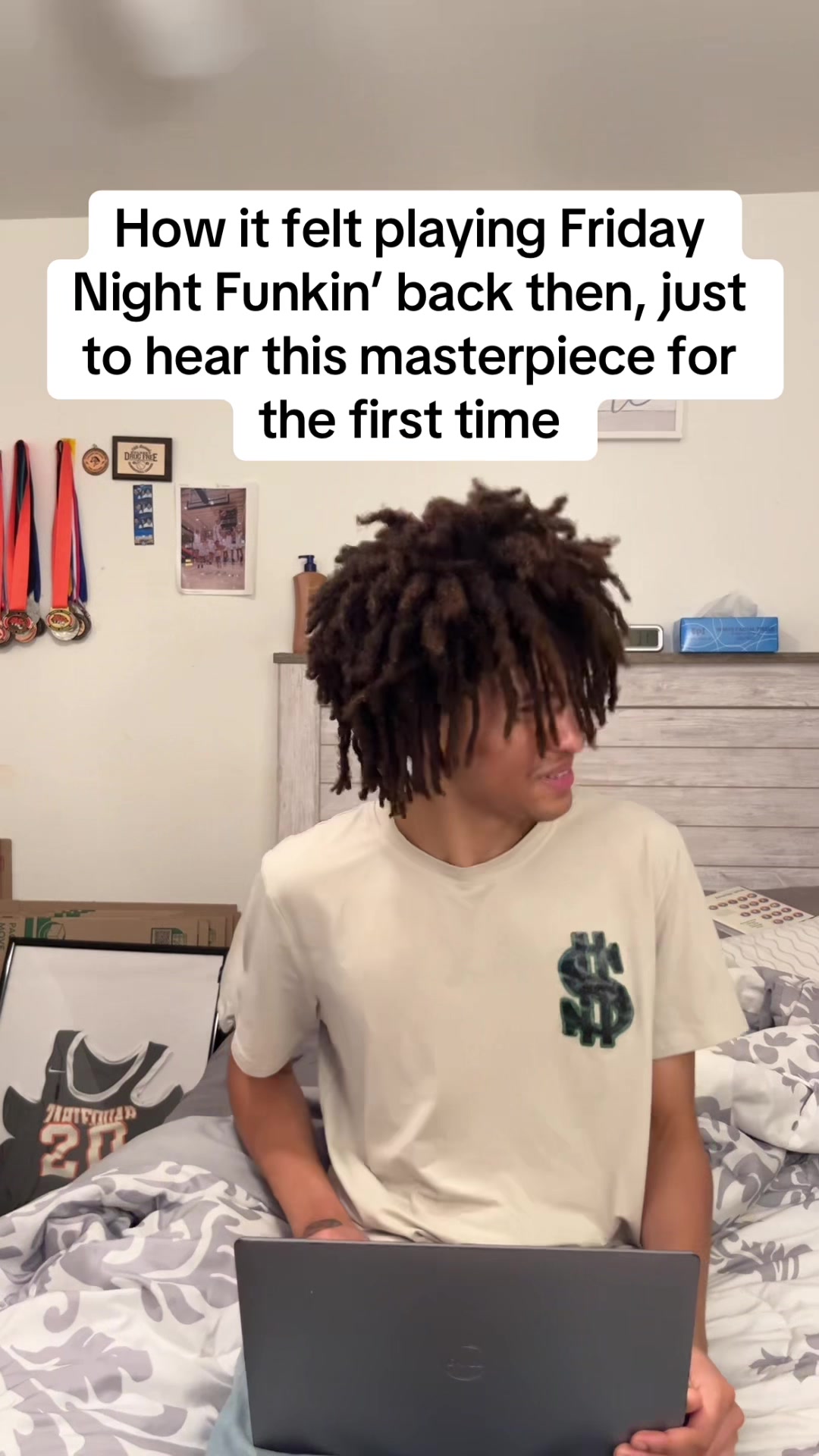 @ITZZ$kovie