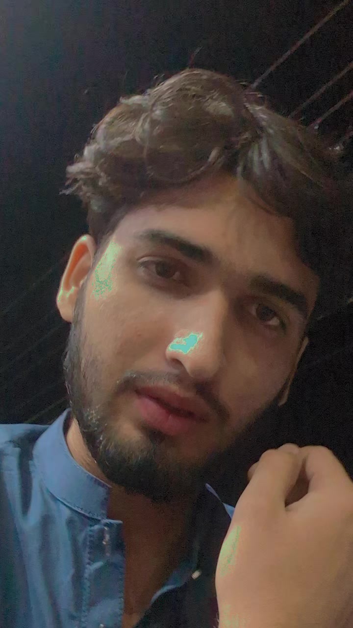 @D A N i🦋