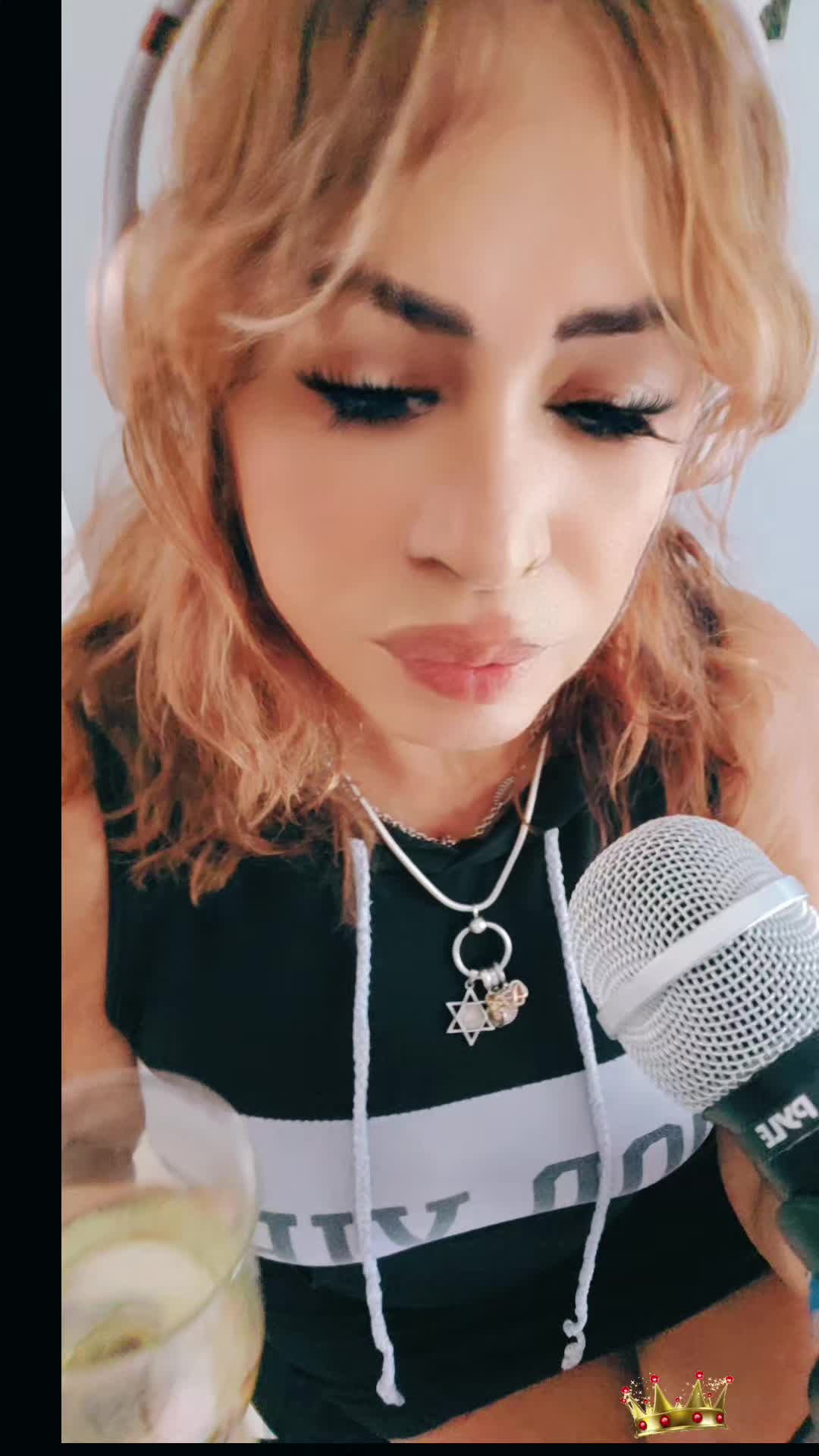 @Queen