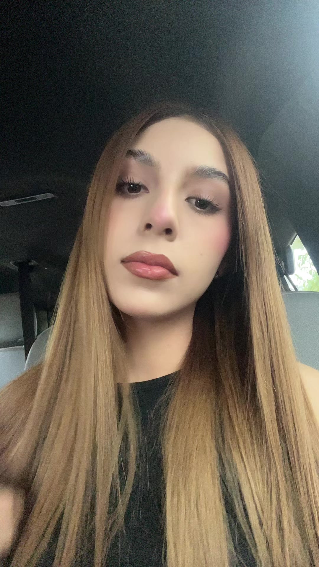 @yaneqqq