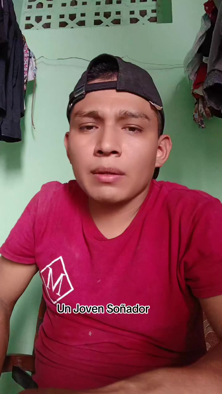 @Un Joven So&ntilde;ador Sv