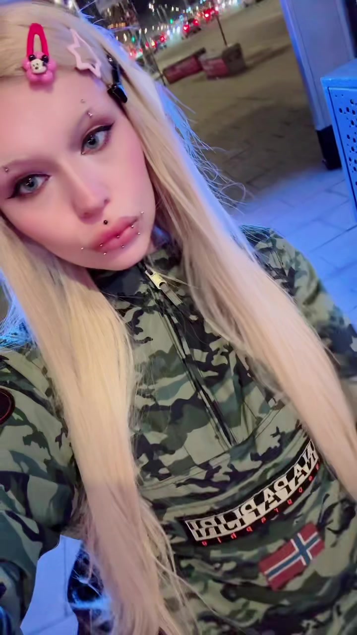 @specialroyal