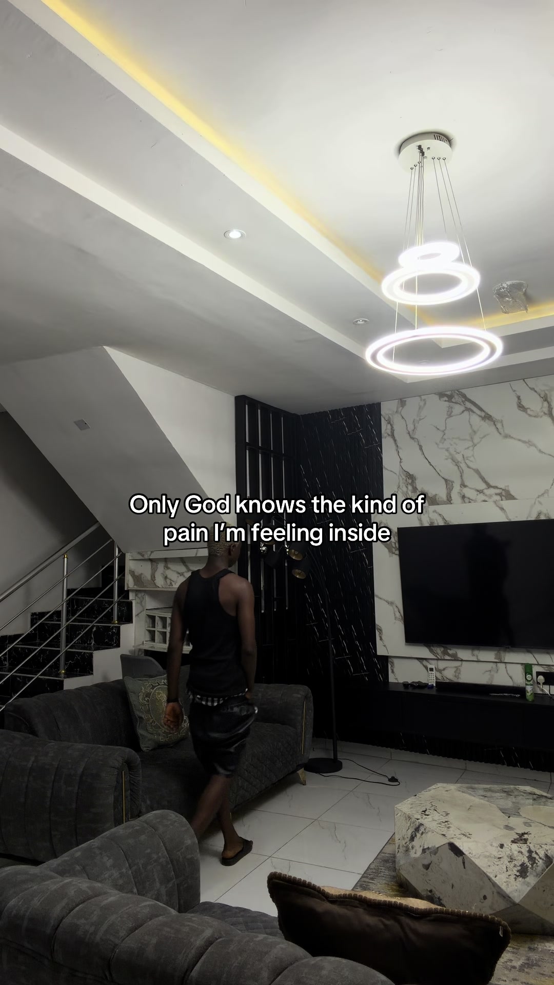 @KUNLE🤍✨