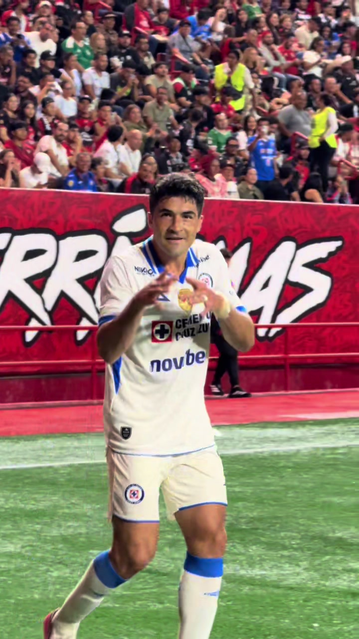 @Cruz Azul