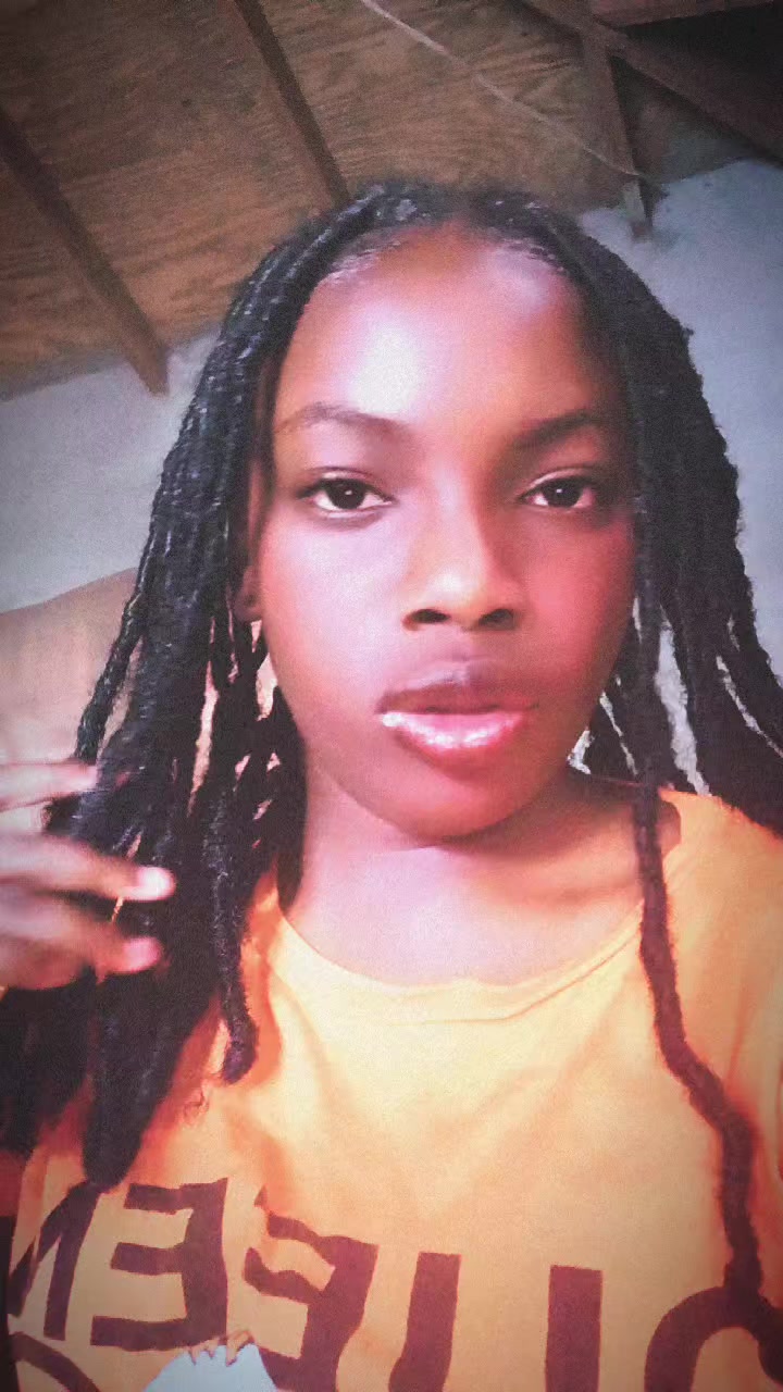 @thatgirl🥰