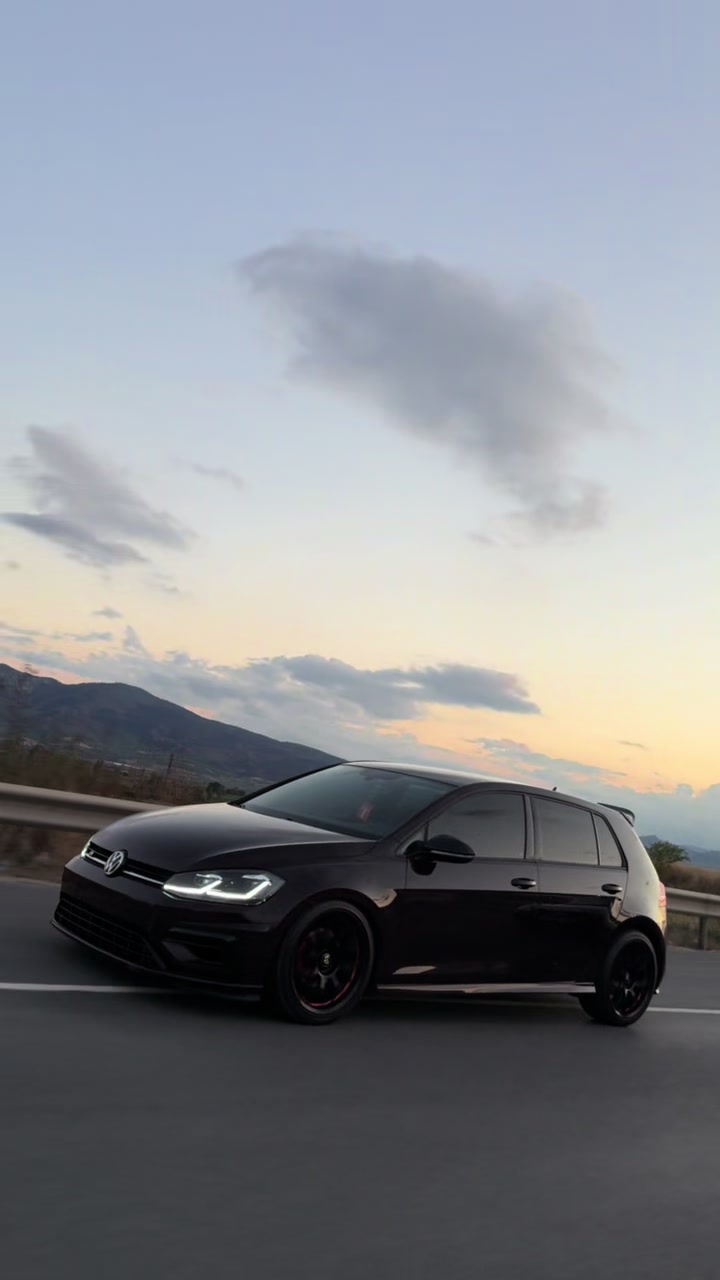 @𝐄𝐀