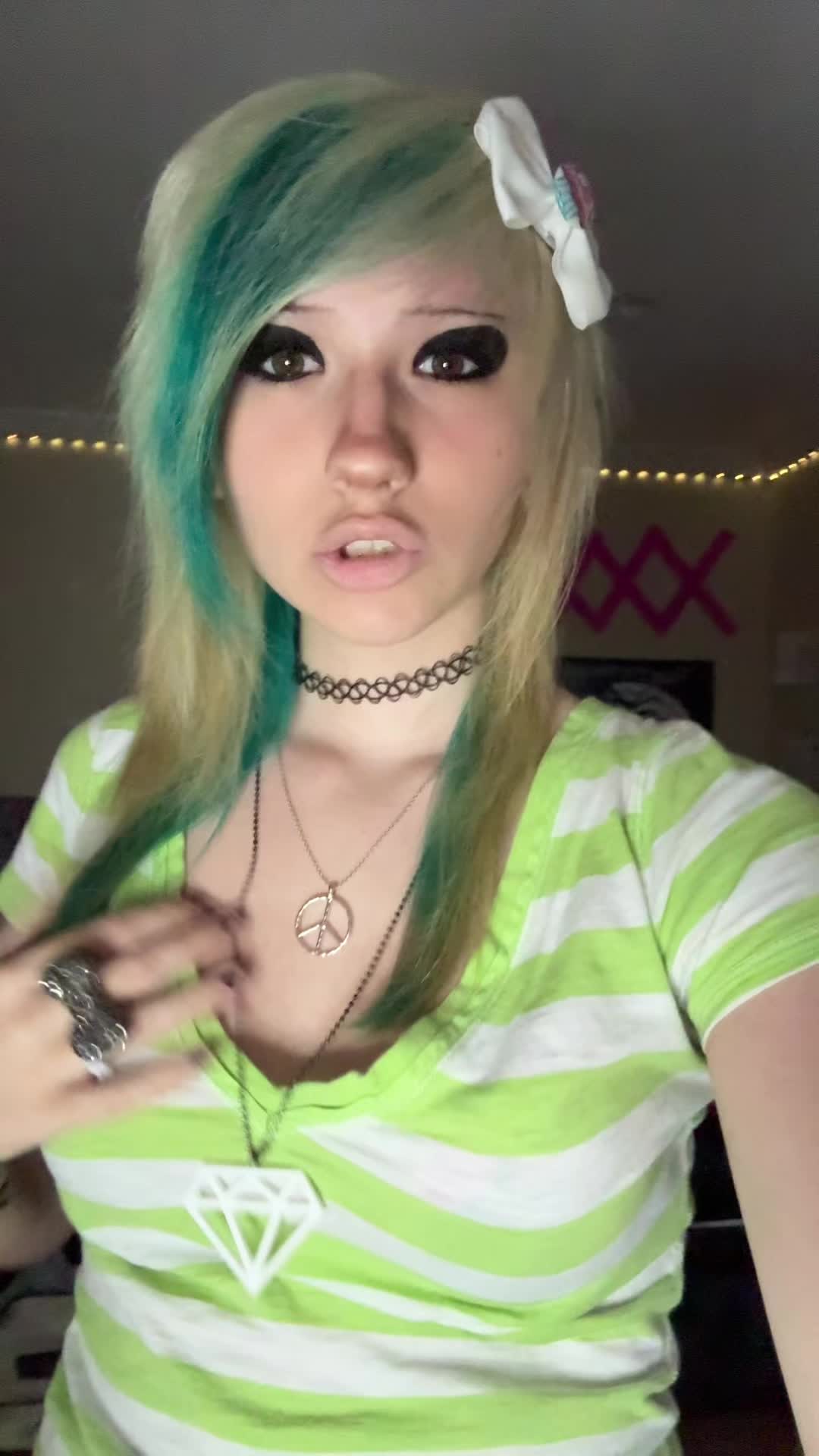 @🧁🍭Ellamayo💎☮️