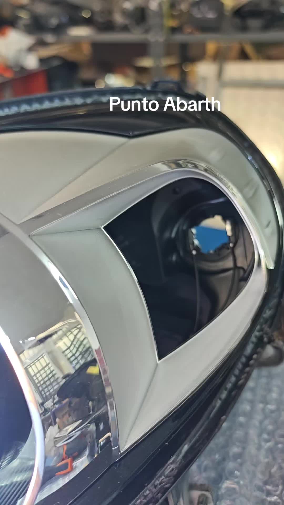 @LIGHTS'ON CARS