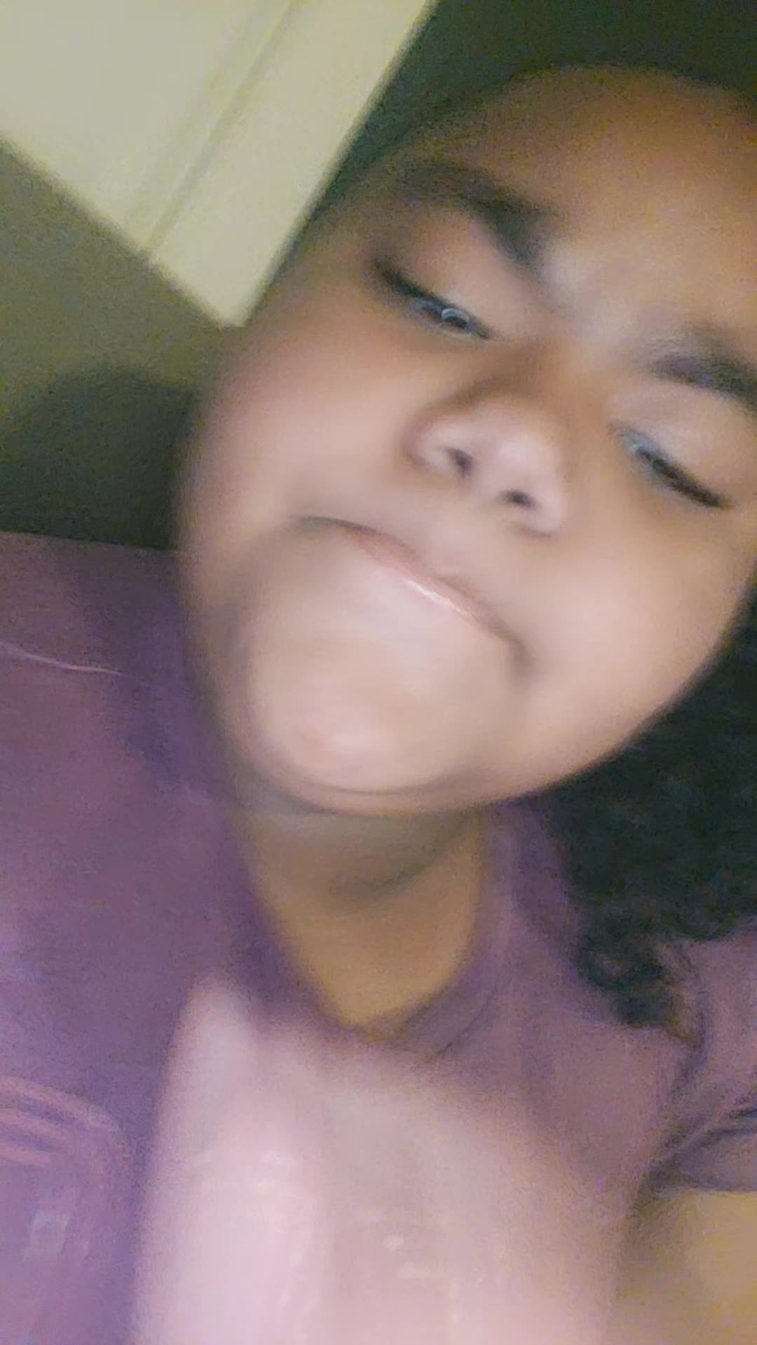 @D?