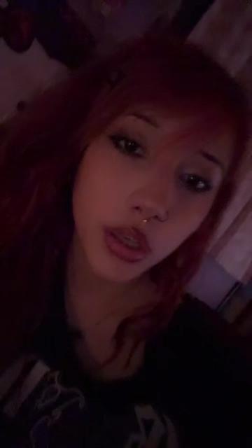 @🧛🏻&zwj;♀️