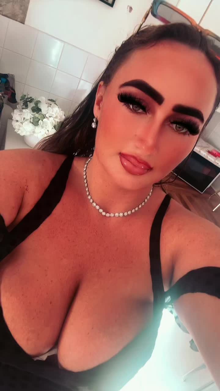 @Badgyal25
