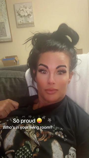 @Julie_AnnXO