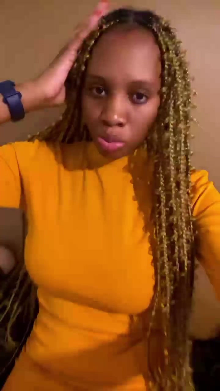 @Cindy🍒🇳🇦