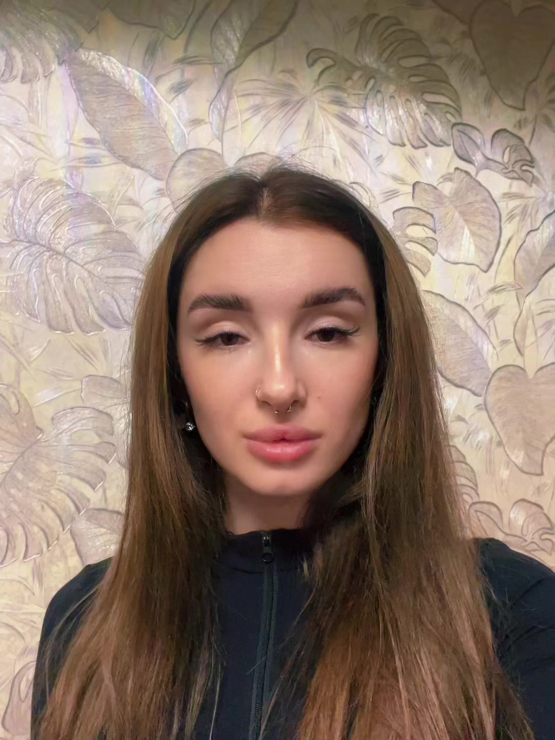 @ививюха🐸