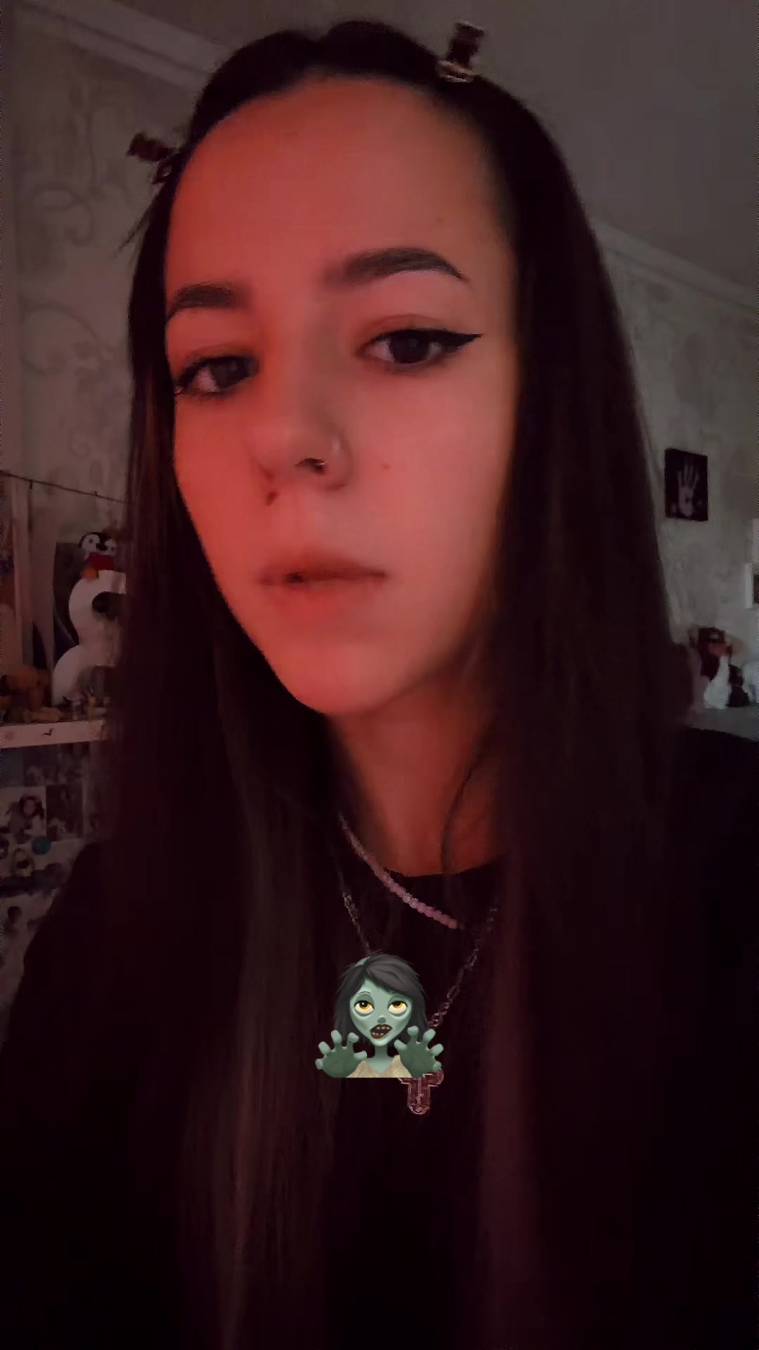 @кто такая ежи́нда?
