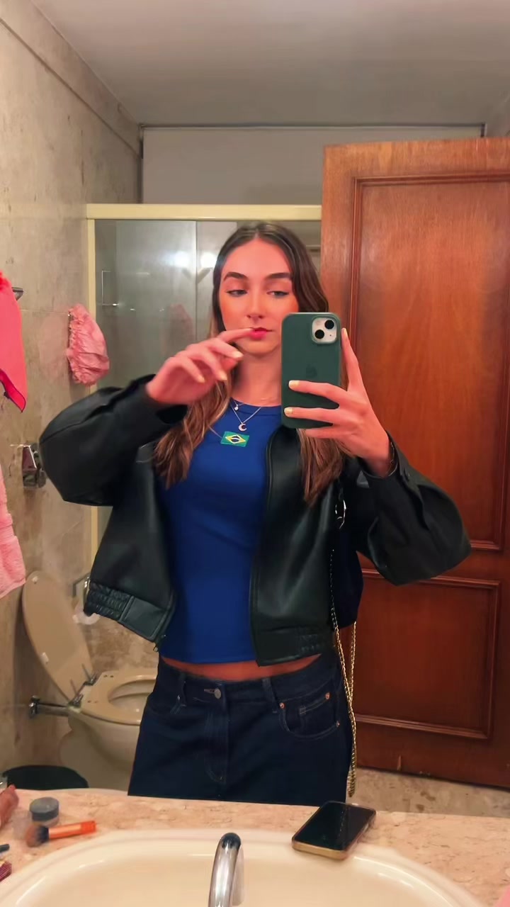 @Laís Hossepian