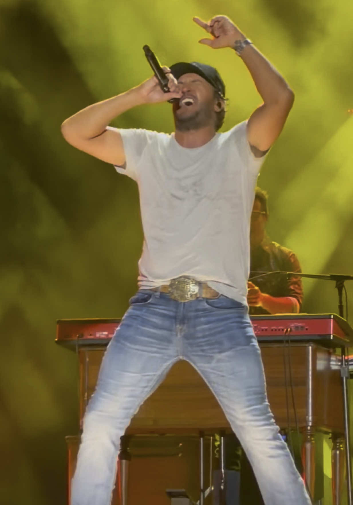 @CountryMusicVideos24
