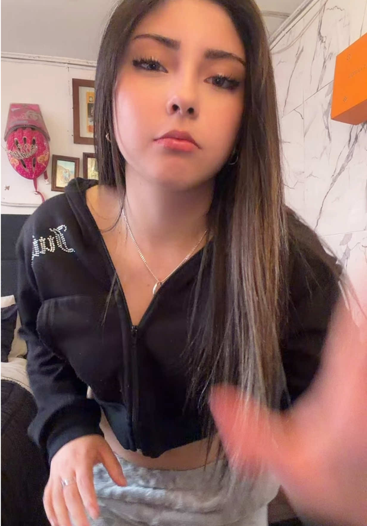 @𝐌𝐚𝐝𝐞𝐬𝐢𝐭𝐚 💗