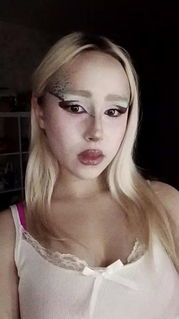 @нимфоманка