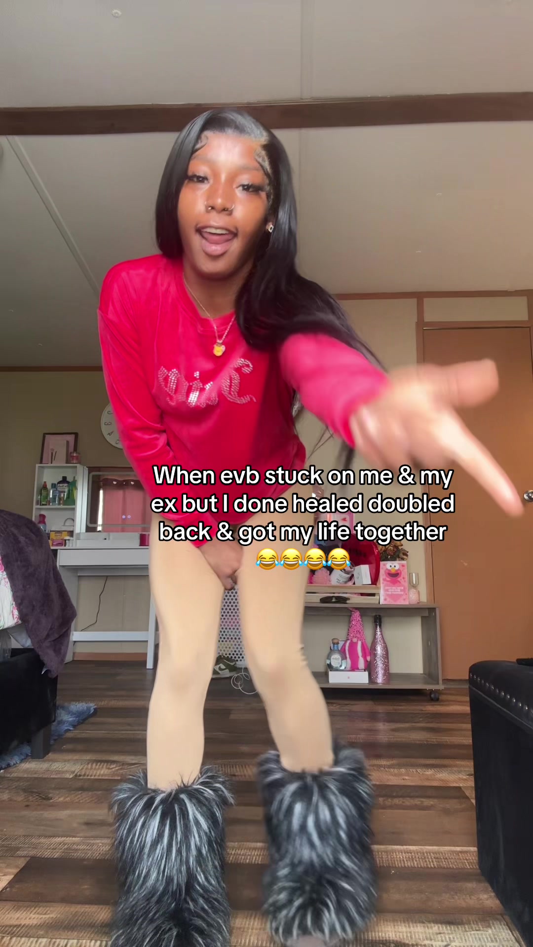 @MAYERAWAXX :)👅