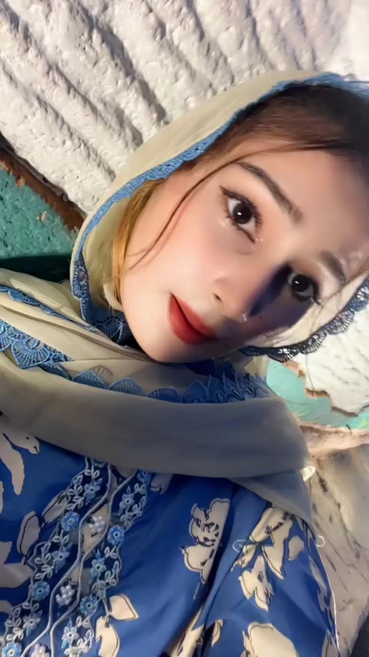 @Itz_guriya55 💛✈️