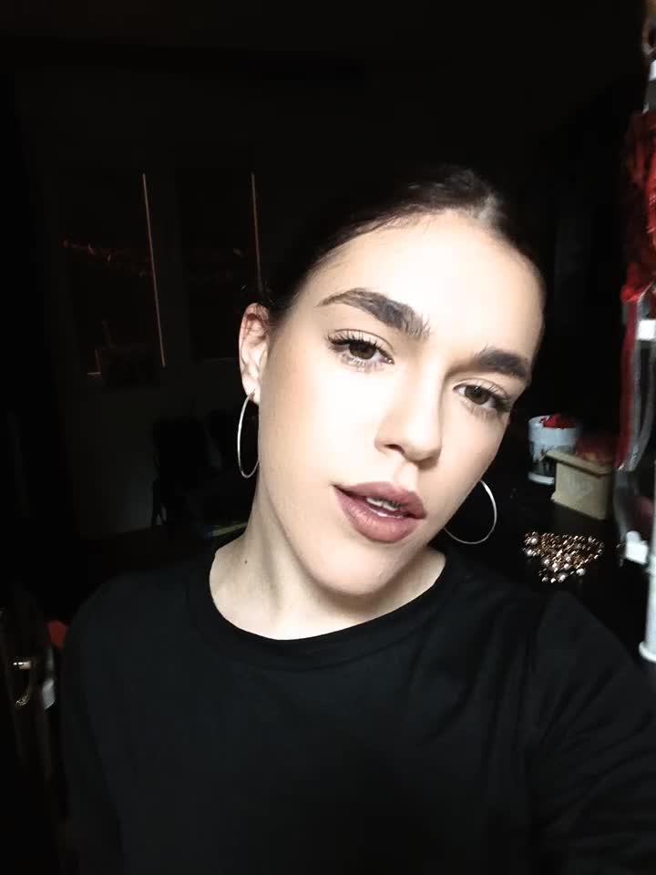 @Анђела Лазовић <3