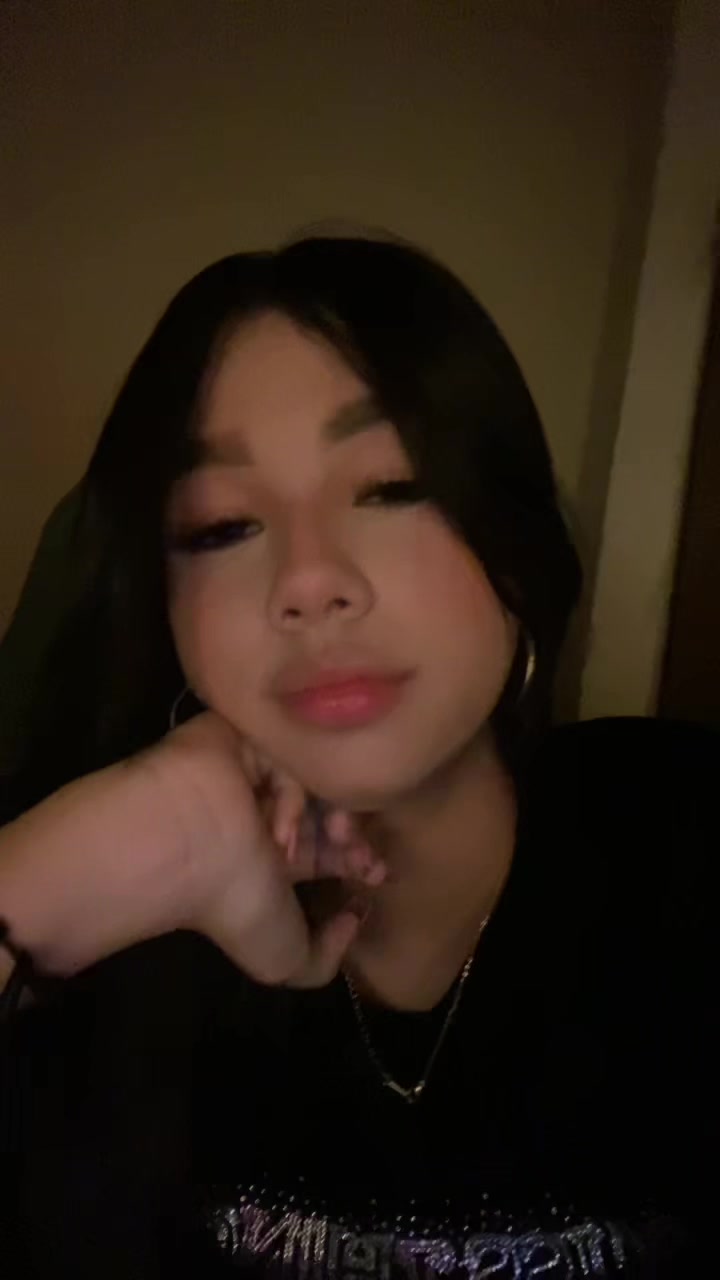 @𝑦𝑢𝑙𝑖💭🖤