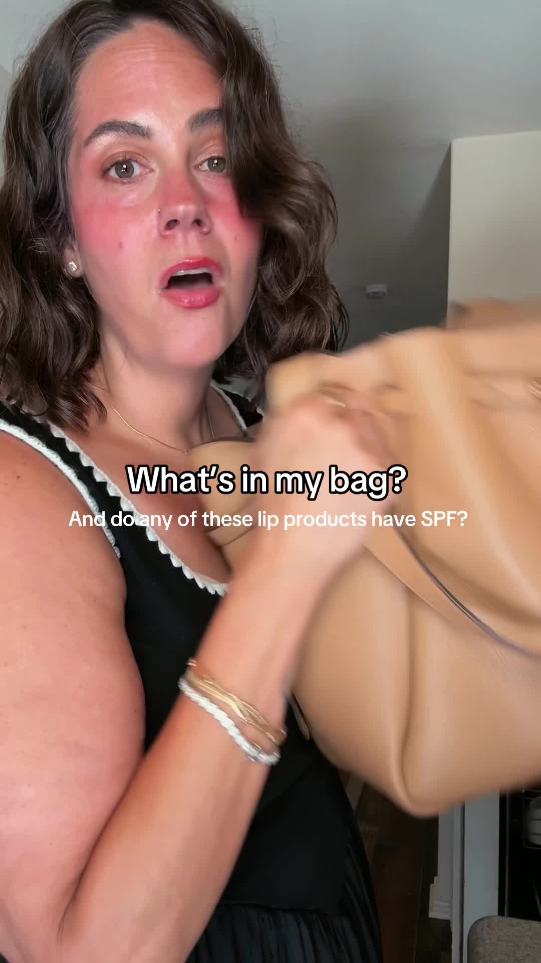 @Lindsey | Apron Belly Girlie🦋