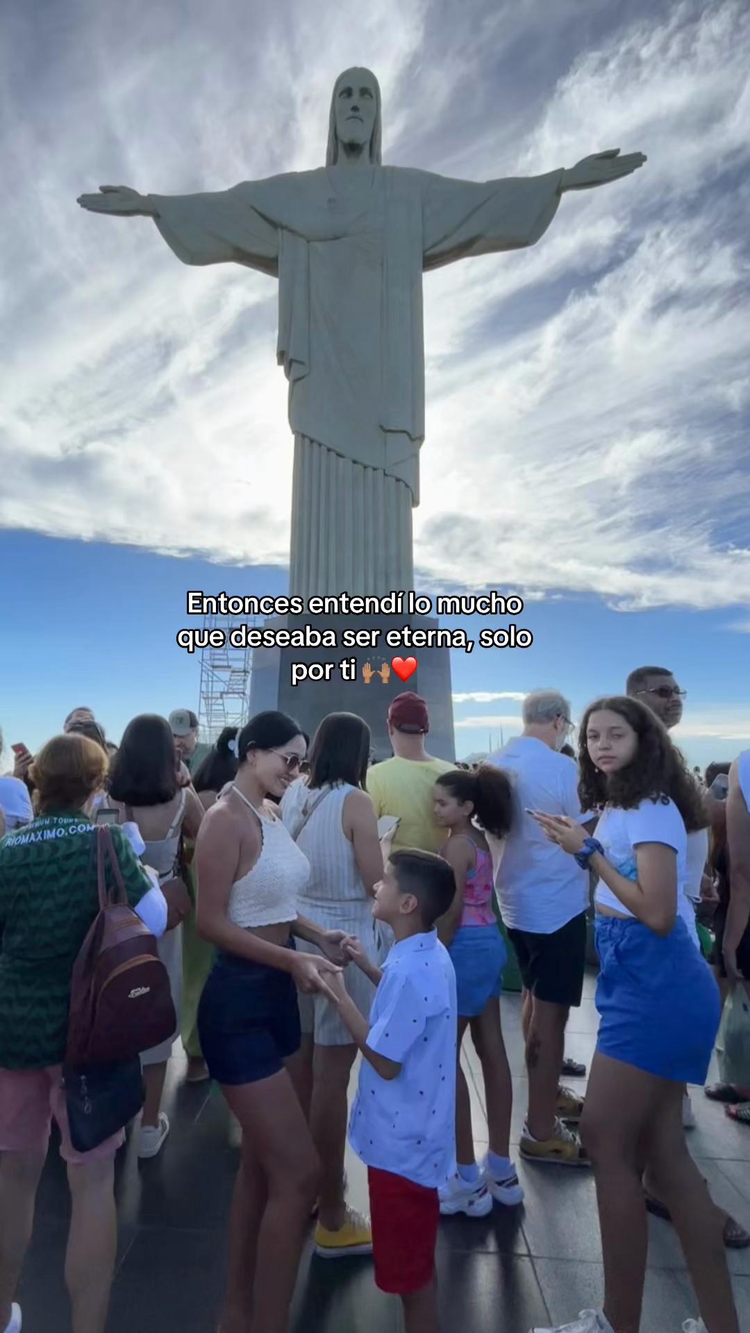 @Romina Cu&eacute;llar Su&aacute;re