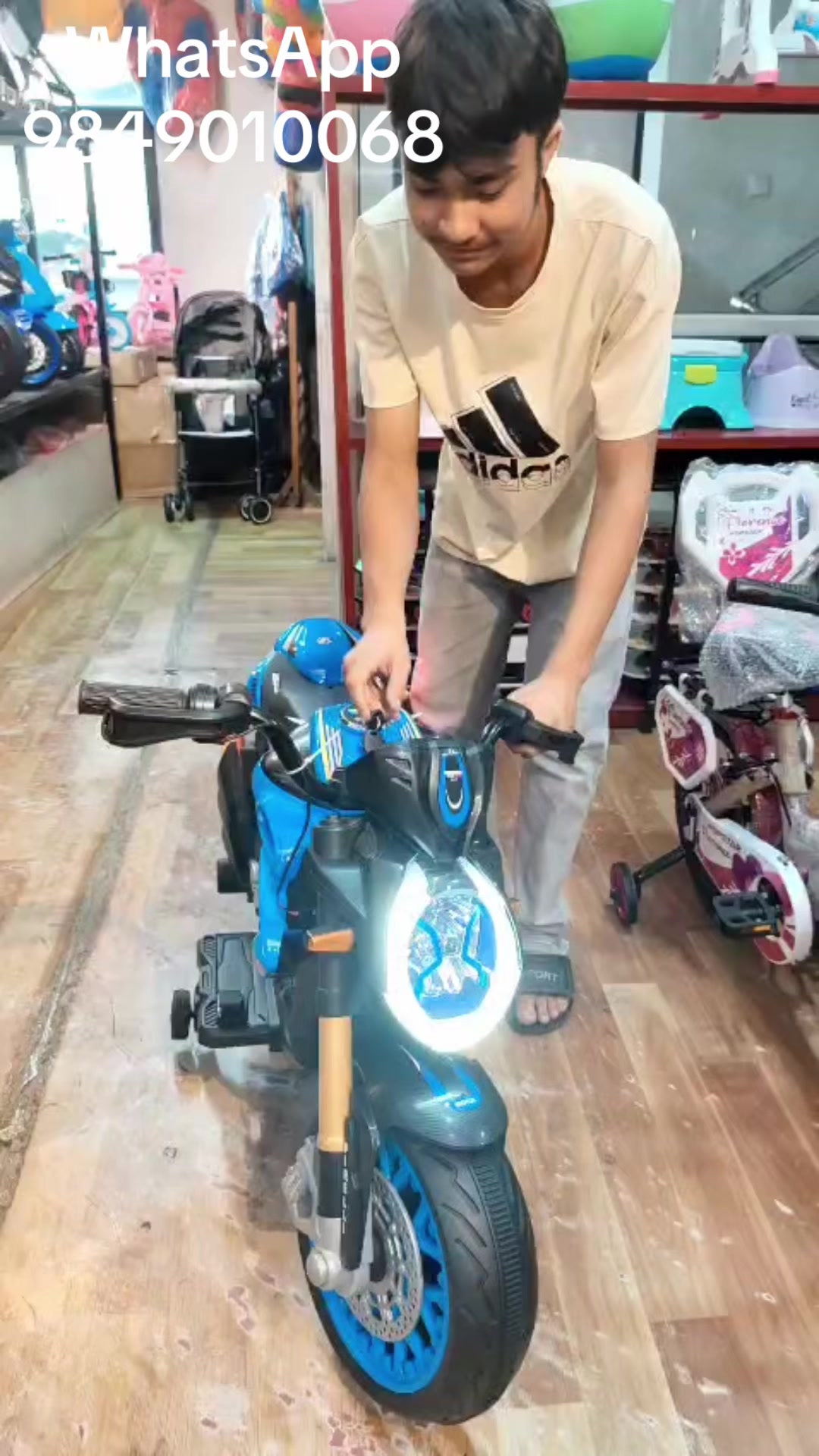@आमाको खेलौना पसल