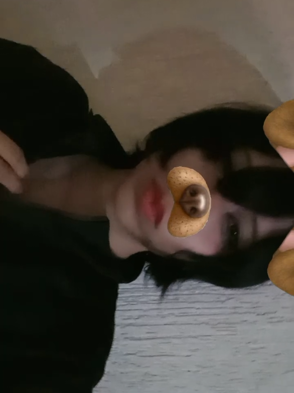 @愛  𝕯𝔢𝔪𝔦𝔞𝔫