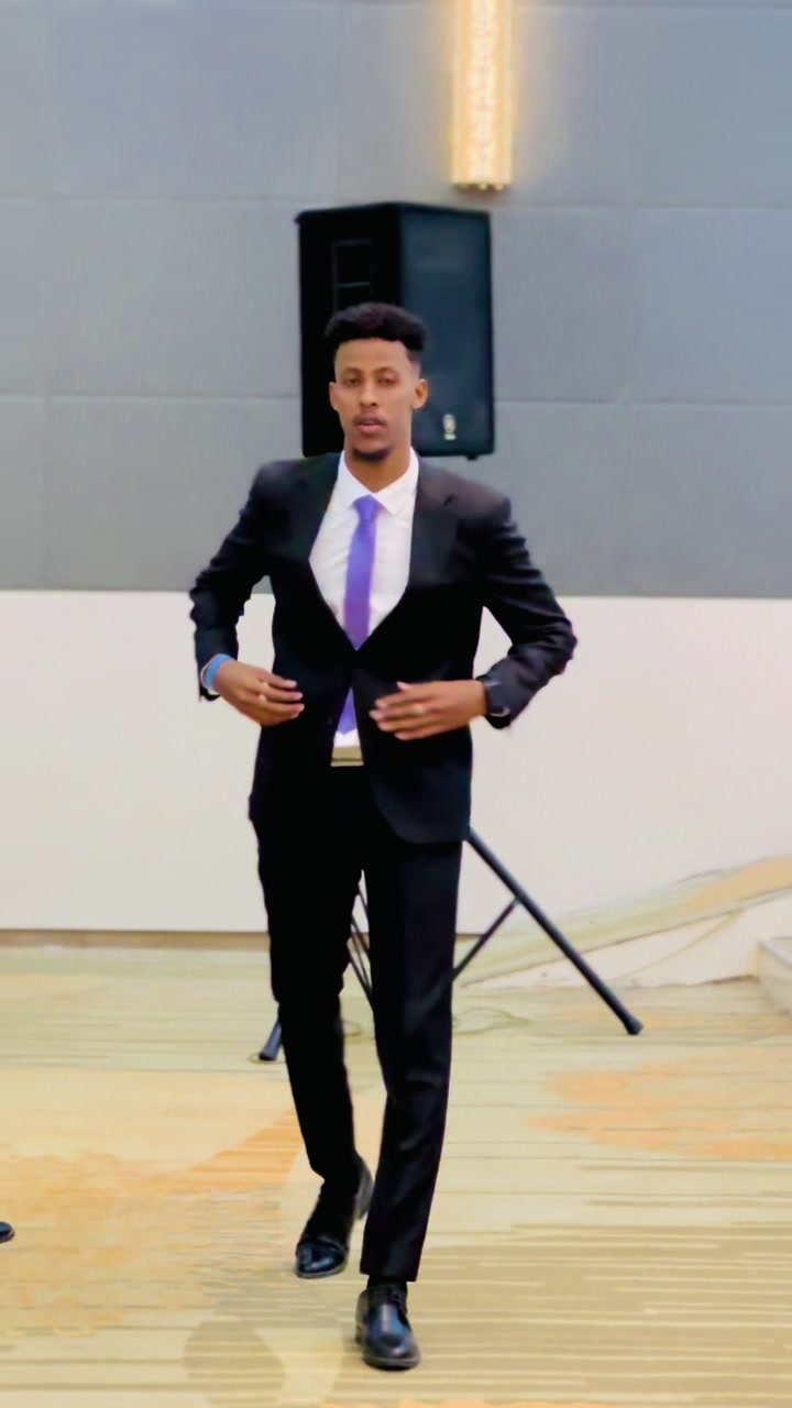 @Abdirahman🇸🇴