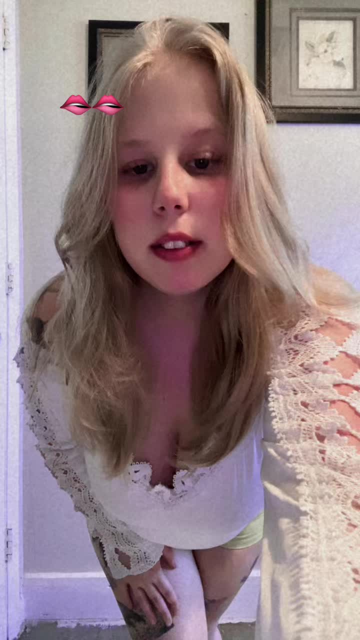 @BunnyyXoo🤍💋🐇