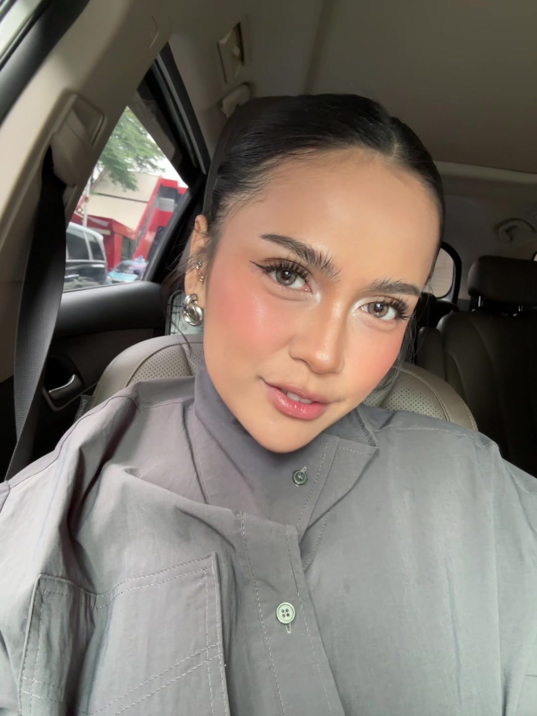 @Puji Antari | MUA Millenial