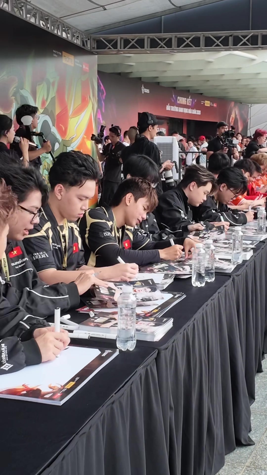 @Saigon Phantom AOV