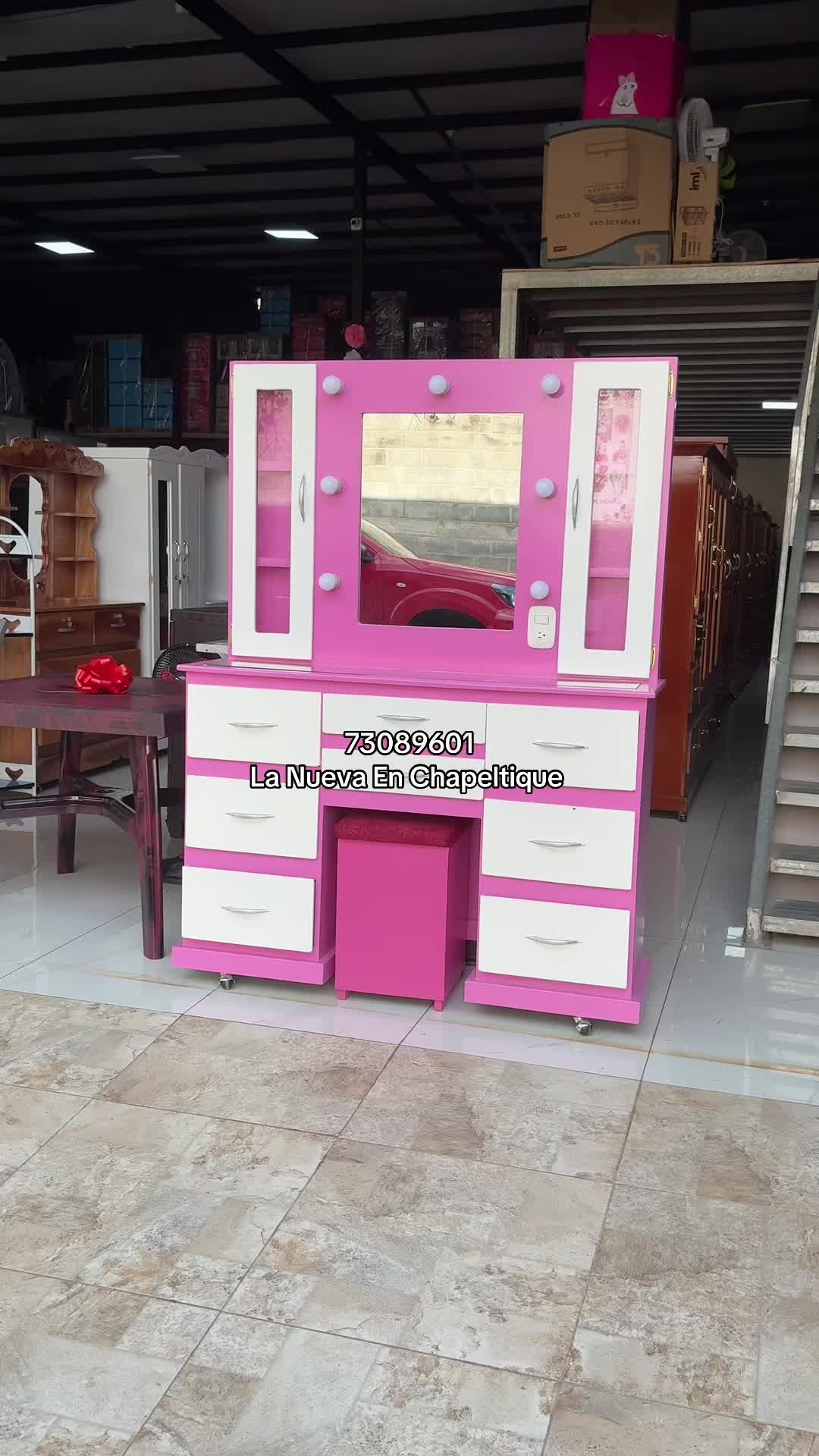 @comercial la nueva oficial1