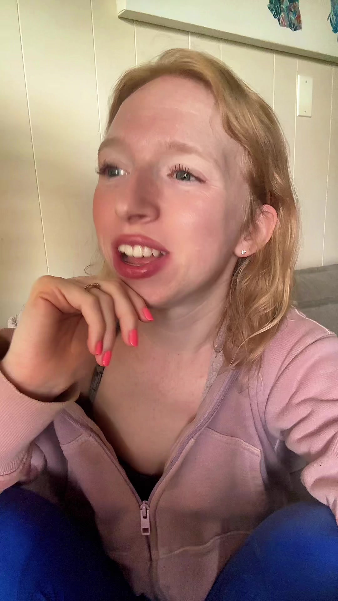 @KimberlyNicoleLivingLife