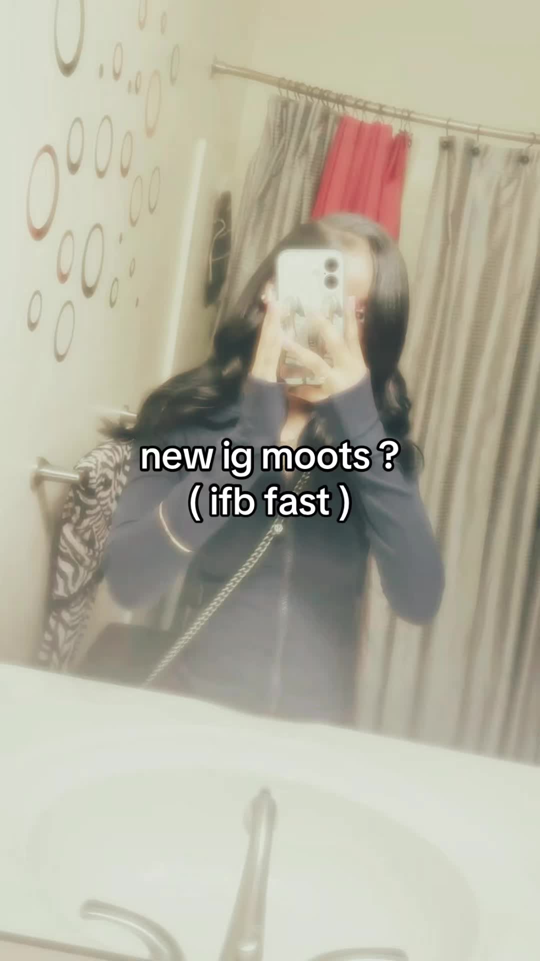 @ᥫ᭡.