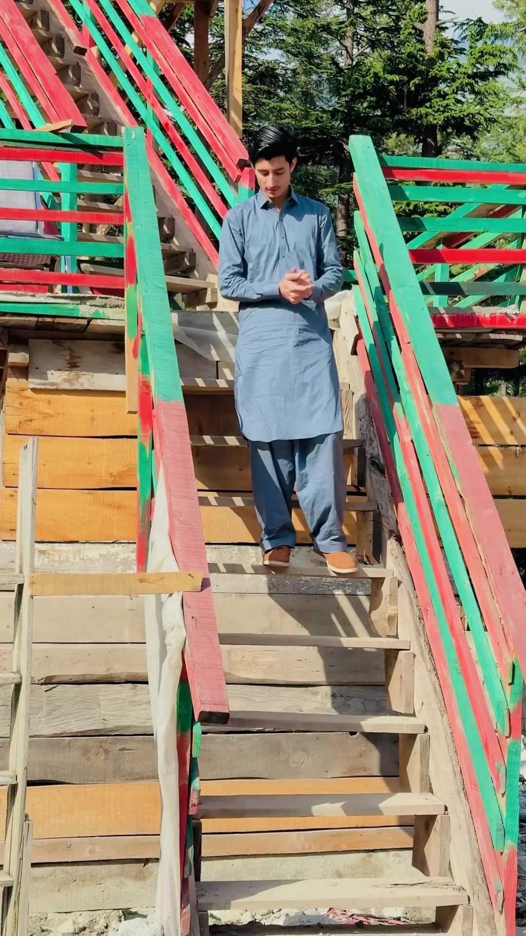 @AK ✋🙂↕️