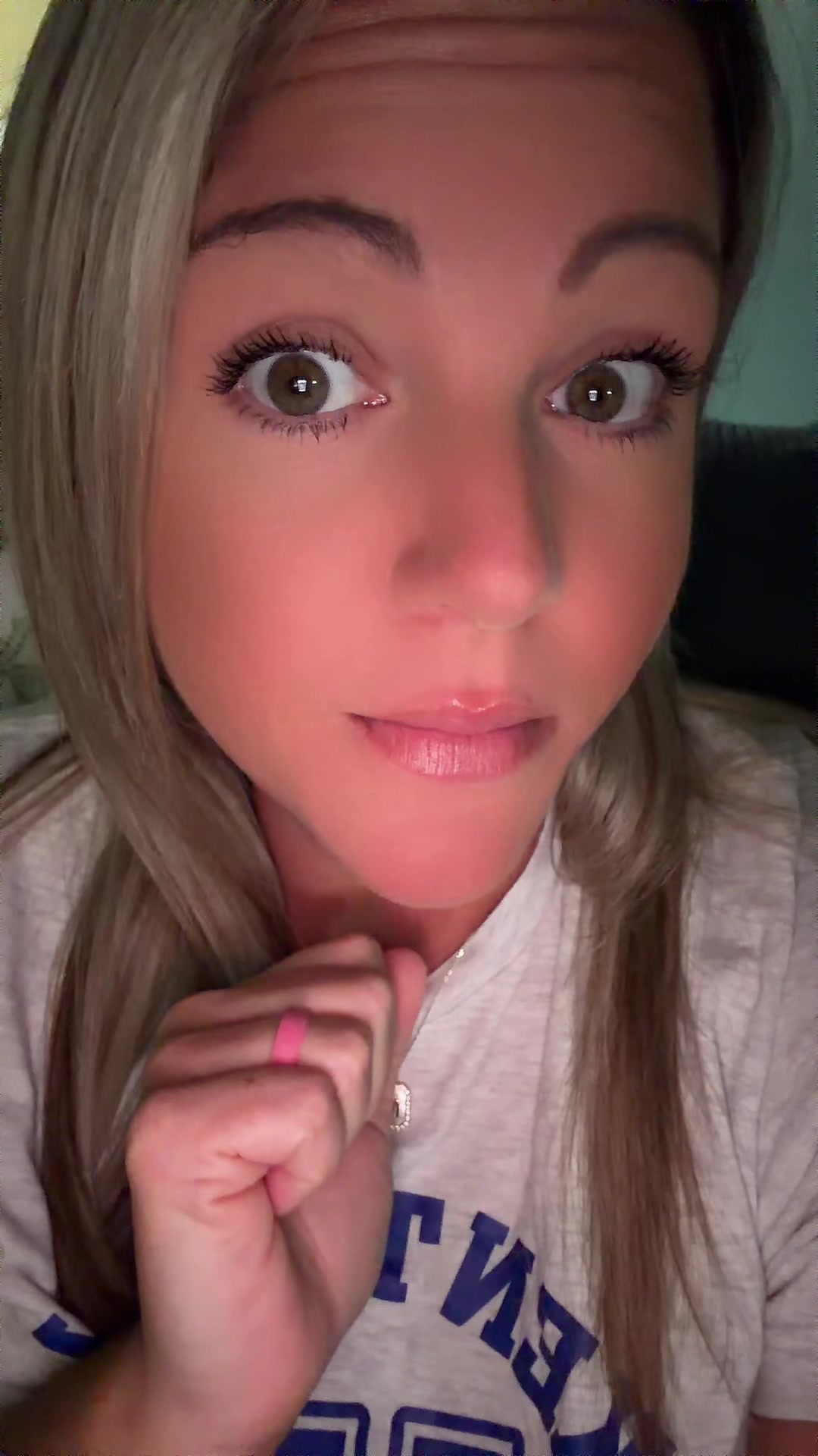 @SelfieQueen57👑