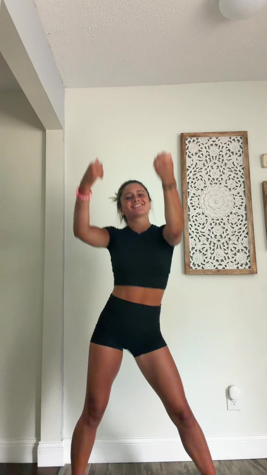 @giannaashea