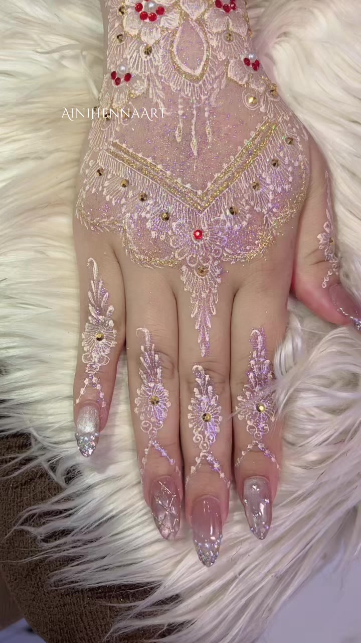 @Aini Henna