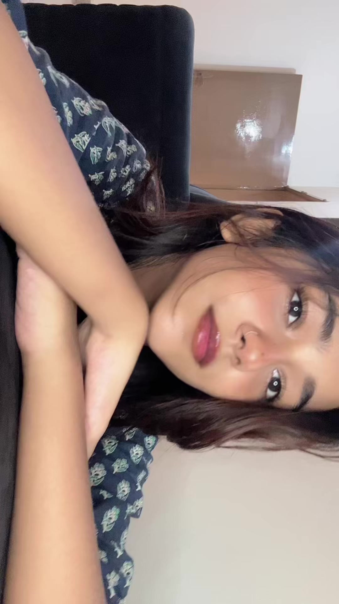@Momielive_