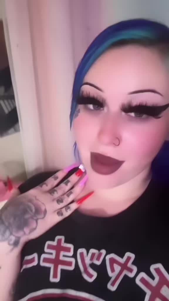 @MummyMonicasCoven