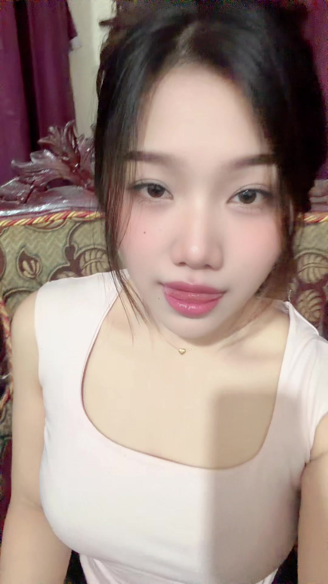 @Nella